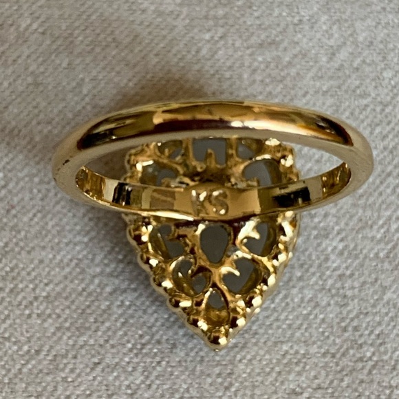 Kendra Scott Ring Size 6 - Picture 2 of 4